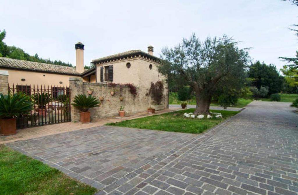 Villa Conero Montacuto Екстериор снимка